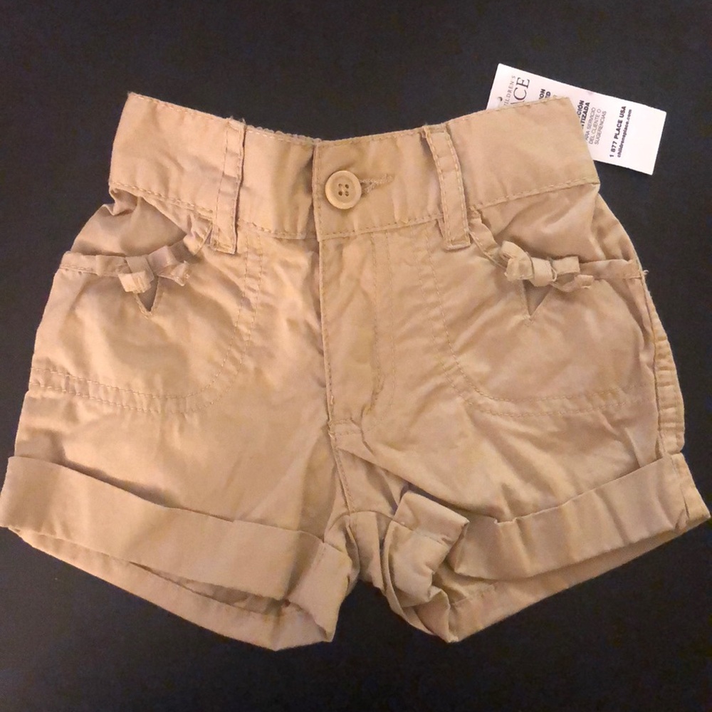 THE CHILDREN PLACE-Khaki Short Pants-6-9 Mos